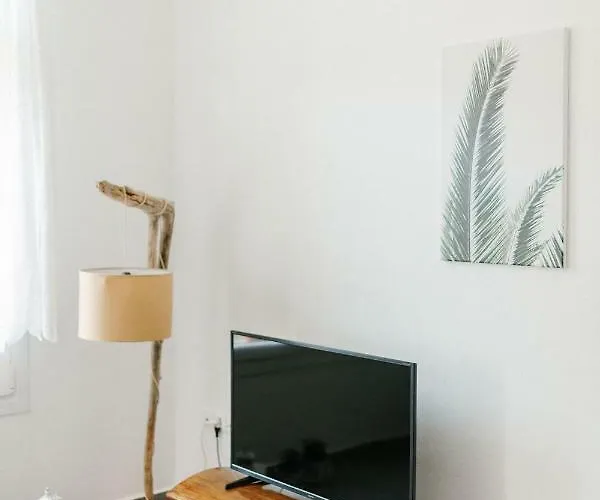 Case de vacanță Achinos Guest House,